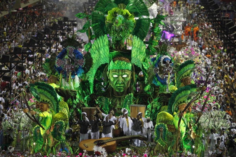 Бразильский карнавал поражает своим размахом
