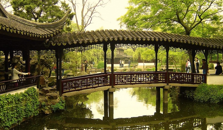 Сады Сучжоу соединили в себе красоту китайской природы и архитектуры
