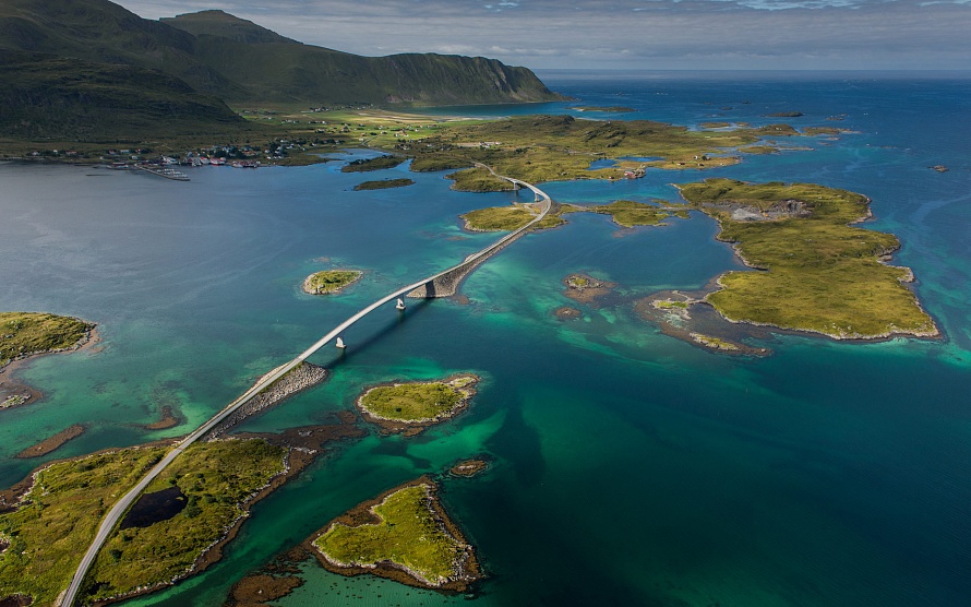 Норвегия - страна головокружительной природы, дружелюбной атмосферы, здоровой экологии и сытной еды